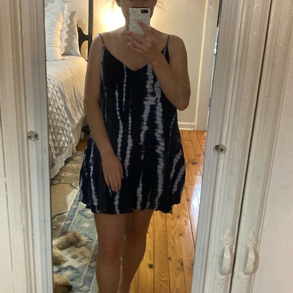 Spaghetti strap flowy summer dress - Picture 1 of 6